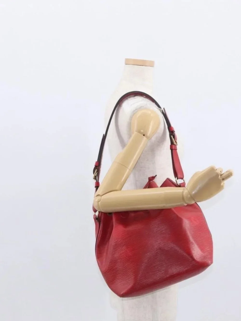 LOUIS VUITTON Epi Petit Noe Shoulder Bag Red M44107 LV Auth 162743 - Picture 1 of 16